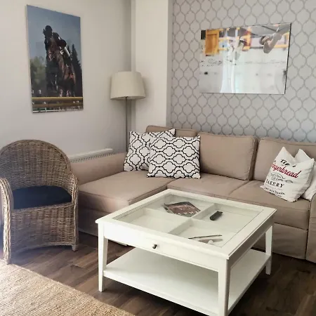 Golden Tulip Apartament *